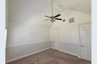 8207 Persimmon Street, Irving, TX 75063 - Photo 17