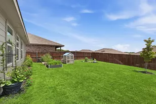 9200 Desertrock Rd, Fort Worth, TX 76131 - Photo 29