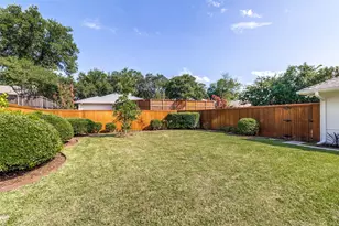 7122 Winedale Dr, Dallas, TX 75231 - Photo 37