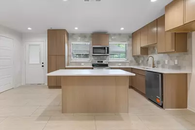 1001 Belvedere Drive, Arlington, TX 76010 - Photo 9