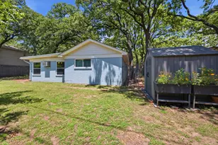 3022 Woodford Dr, Arlington, TX 76013 - Photo 27