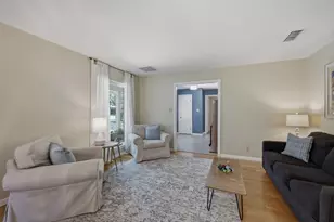 3022 Woodford Dr, Arlington, TX 76013 - Photo 5
