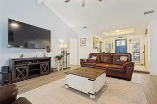 106 E Apollo Rd, Garland, TX 75040 - Photo 9
