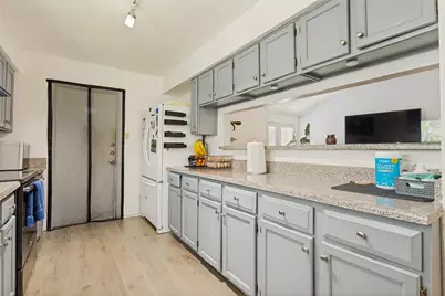 106 E Apollo Road, Garland, TX 75040 - Photo 25