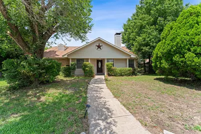 420 Whitney Street, Cedar Hill, TX 75104 - Photo 1