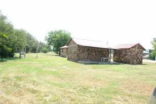 1006 S Bluffton, San Saba, TX 76877 - Photo 5