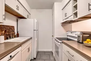 8110 Skillman St, Dallas, TX 75231 - Photo 5