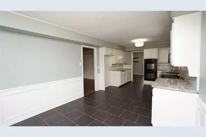606 Queens Road, Denison, TX 75020 - Photo 9