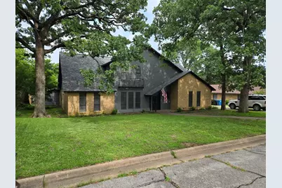 606 Queens Road, Denison, TX 75020 - Photo 1