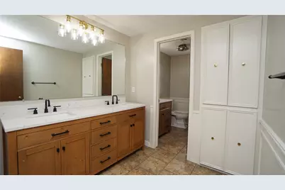 606 Queens Road, Denison, TX 75020 - Photo 21