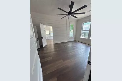 402 E Navasota Street, Groesbeck, TX 76642 - Photo 9