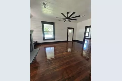 402 E Navasota Street, Groesbeck, TX 76642 - Photo 17