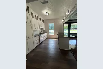402 E Navasota Street, Groesbeck, TX 76642 - Photo 13
