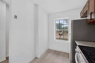 734 W Collins St, Denton, TX 76201 - Photo 11