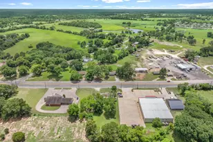 410 W Pine St, Edgewood, TX 75117 - Photo 3