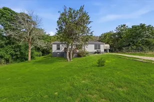 4414 Apple Tree Ct, Granbury, TX 76048 - Photo 1