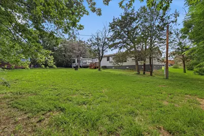 4414 Appletree Court, Granbury, TX 76048 - Photo 31
