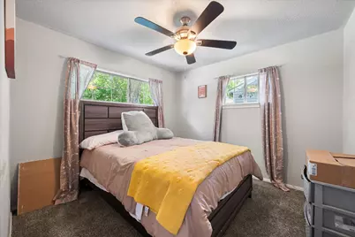555 W Main Street, Lancaster, TX 75146 - Photo 9
