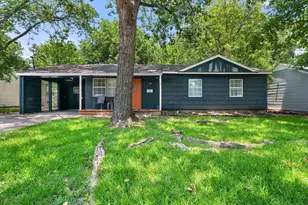 555 W Main St, Lancaster, TX 75146 - Photo 1
