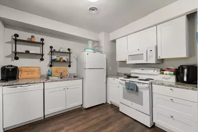 555 W Main Street, Lancaster, TX 75146 - Photo 7