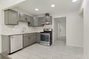 6502 Howard Ave, Dallas, TX 75227 - Photo 5