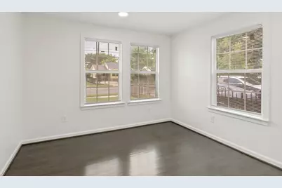 6502 Howard Avenue, Dallas, TX 75227 - Photo 7