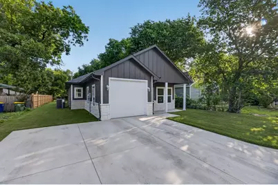 107 Smith Street, Hillsboro, TX 76645 - Photo 1