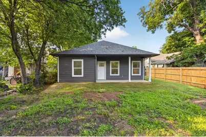 107 Smith Street, Hillsboro, TX 76645 - Photo 11