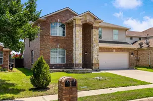 3924 Eaglerun Dr, Fort Worth, TX 76262 - Photo 3