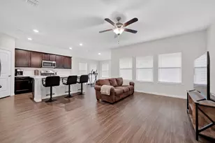 705 Pearl Way, Arlington, TX 76002 - Photo 3