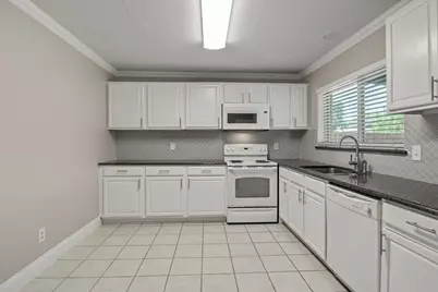 2223 Lockwood Drive, Carrollton, TX 75007 - Photo 13