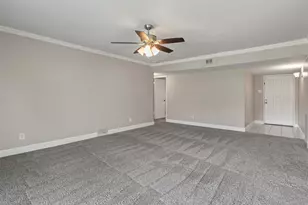 2223 Lockwood Dr, Carrollton, TX 75007 - Photo 5
