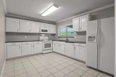 2223 Lockwood Drive, Carrollton, TX 75007 - Photo 11