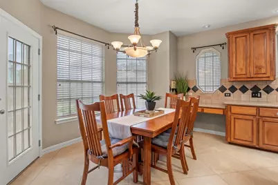 3625 Cimarron Drive, Carrollton, TX 75007 - Photo 15