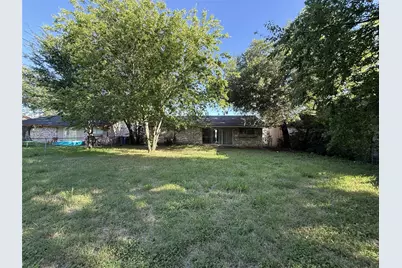 10017 Mill Valley Lane, Dallas, TX 75217 - Photo 9