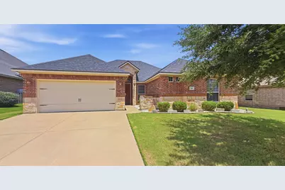 608 Donna Circle, Granbury, TX 76049 - Photo 3