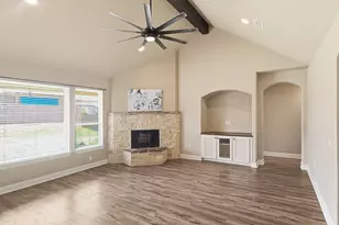 608 Donna Cir, Granbury, TX 76049 - Photo 17