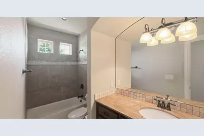 608 Donna Circle, Granbury, TX 76049 - Photo 35