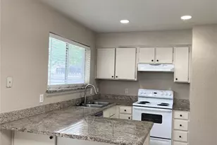 2310 Dartmouth Dr, Arlington, TX 76015 - Photo 3