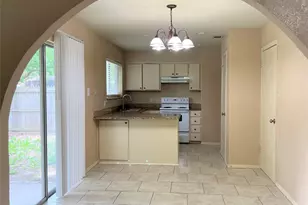 2310 Dartmouth Dr, Arlington, TX 76015 - Photo 5