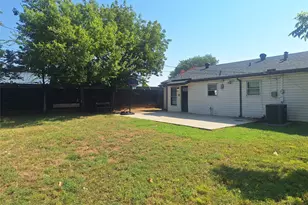 1225 Harrison Ln, Hurst, TX 76053 - Photo 25