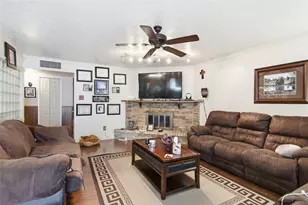 6941 Glendale Dr, North Richland Hills, TX 76182 - Photo 5