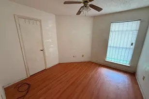 9809 Walnut St, Dallas, TX 75243 - Photo 13