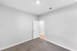 11057 Temple Gdns Trl, Fort Worth, TX 76052 - Photo 17