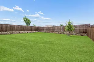 944 Adair Dr, Aubrey, TX 76227 - Photo 33