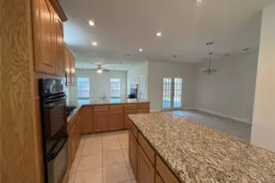 1001 Meadow Creek Dr, Allen, TX 75002 - Photo 7