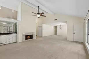 2022 Winter Sunday Way, Arlington, TX 76012 - Photo 5