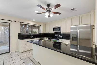 2022 Winter Sunday Way, Arlington, TX 76012 - Photo 11