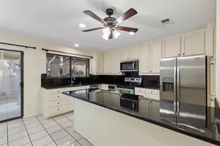2022 Winter Sunday Way, Arlington, TX 76012 - Photo 11
