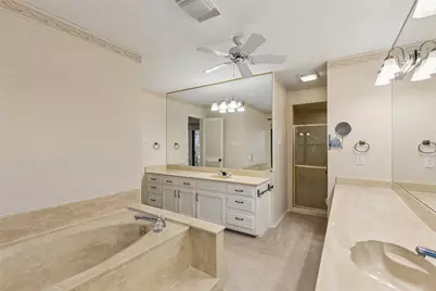 2022 Winter Sunday Way, Arlington, TX 76012 - Photo 19